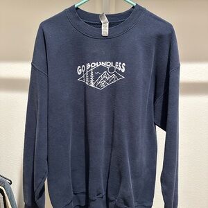 Dark Blue Everyday Navy Crewneck Sweatshirt Traveling Hiking Outdoors Size Large